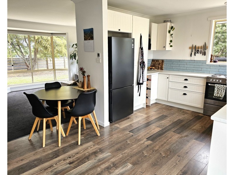 2 Riviera Drive, Carlton TAS 7173