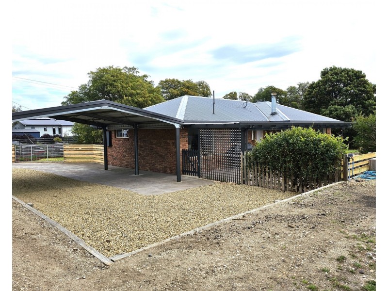 2 Riviera Drive, Carlton TAS 7173