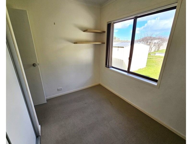 1 Bartlett Place, Lindisfarne TAS 7015