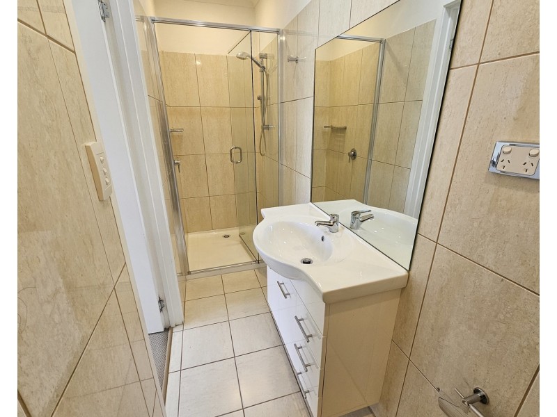 1 Bartlett Place, Lindisfarne TAS 7015