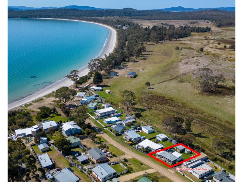 8 Sloping Main Drive, Sloping Main TAS 7186