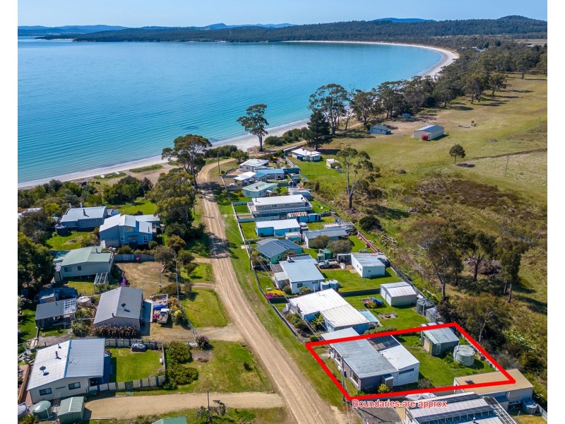 8 Sloping Main Drive, Sloping Main TAS 7186