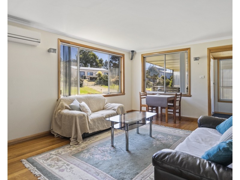 8 Sloping Main Drive, Sloping Main TAS 7186