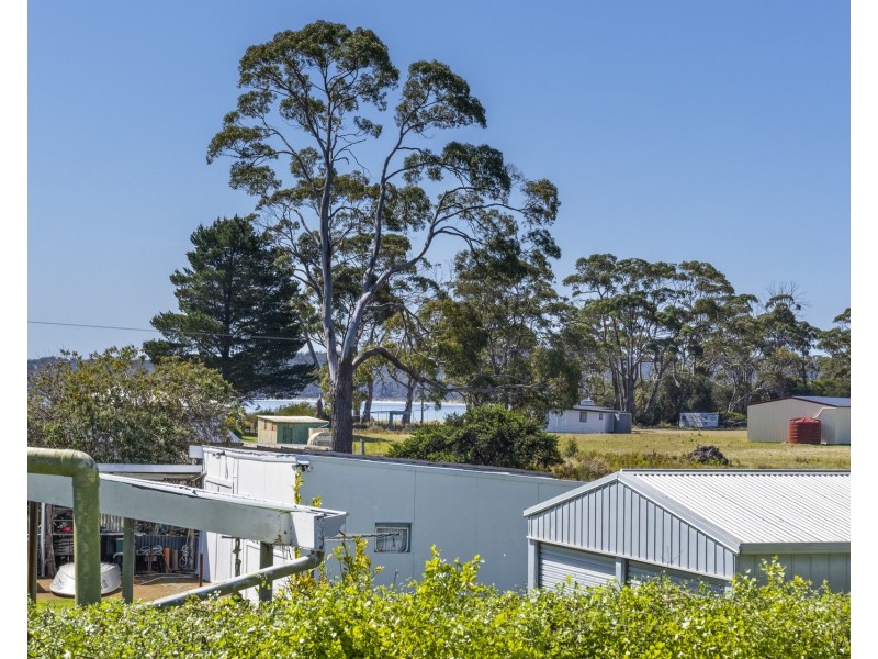 8 Sloping Main Drive, Sloping Main TAS 7186