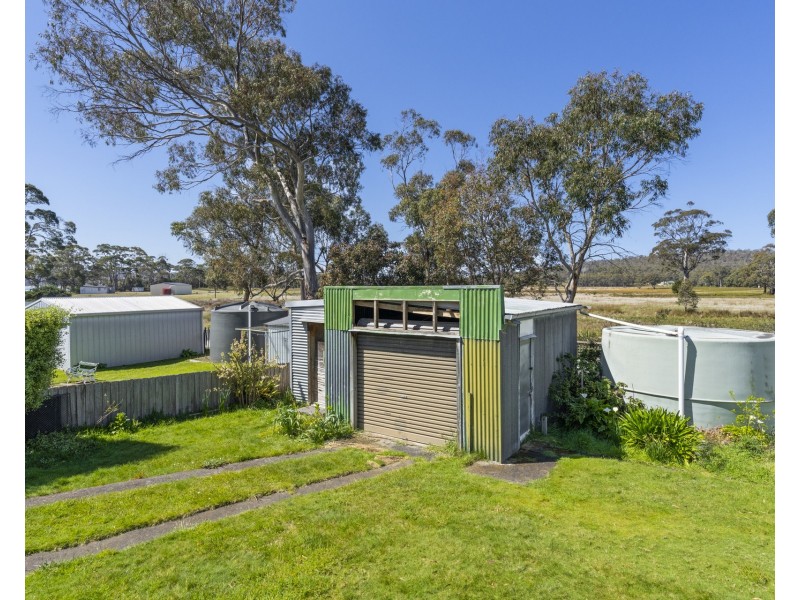 8 Sloping Main Drive, Sloping Main TAS 7186
