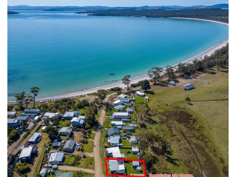 8 Sloping Main Drive, Sloping Main TAS 7186