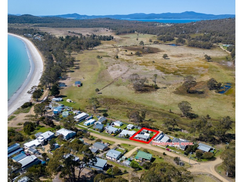8 Sloping Main Drive, Sloping Main TAS 7186