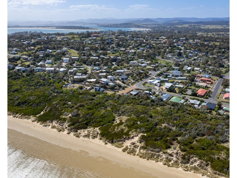 153 Carlton Beach Road, Dodges Ferry TAS 7173