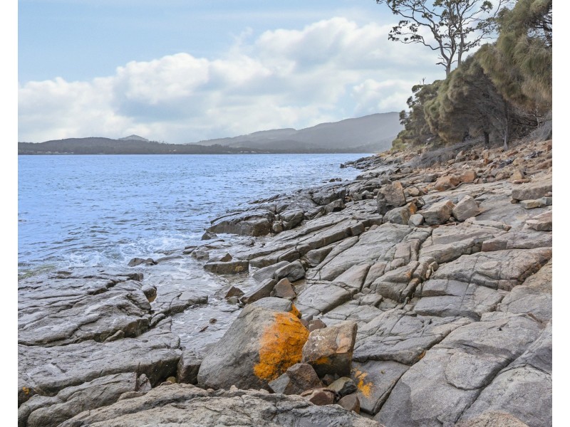 518 White Beach Road, White Beach TAS 7184