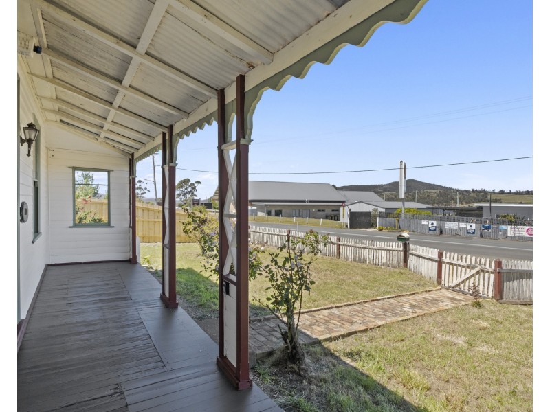 120 Arthur Highway, Dunalley TAS 7177