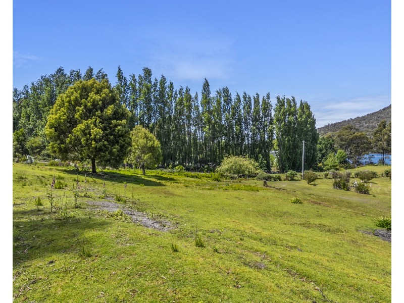 88 Old Jetty Road, Eaglehawk Neck TAS 7179