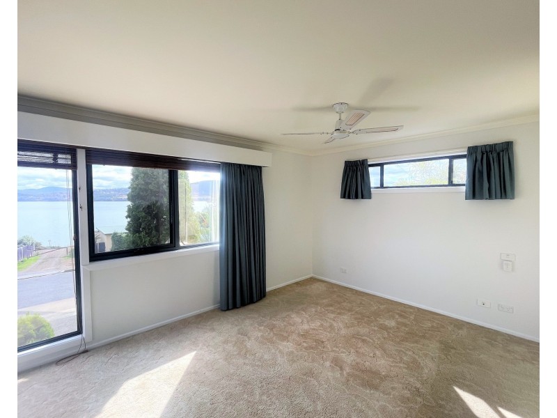 33 Mckinly Street, Midway Point TAS 7171