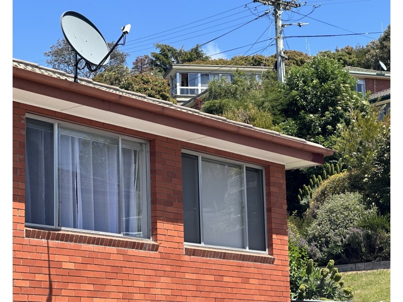 1/8 Wallace Avenue, Lenah Valley TAS 7008