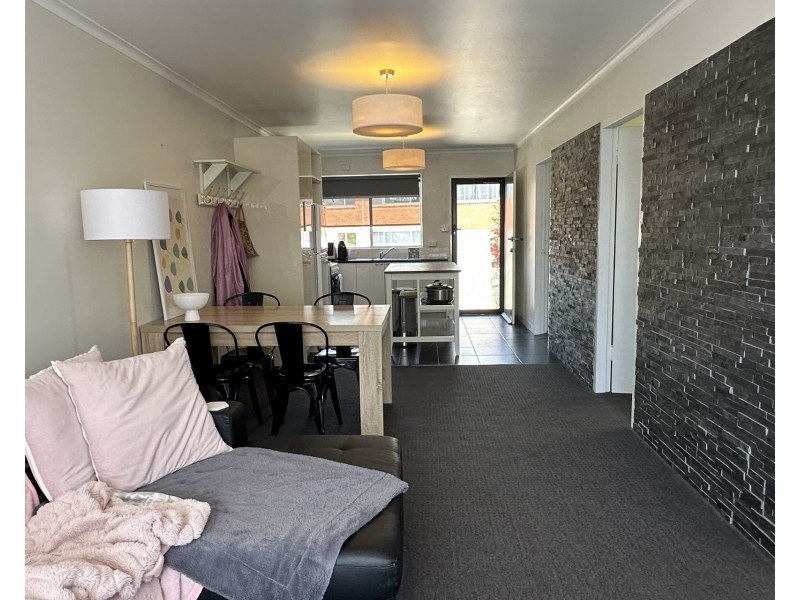 1/8 Wallace Avenue, Lenah Valley TAS 7008