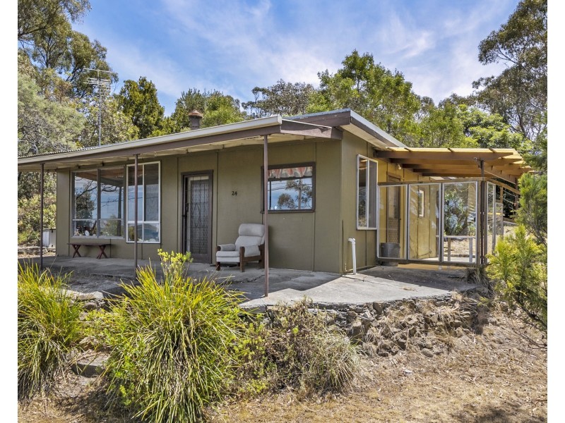 24 Susans Bay Road, Primrose Sands TAS 7173