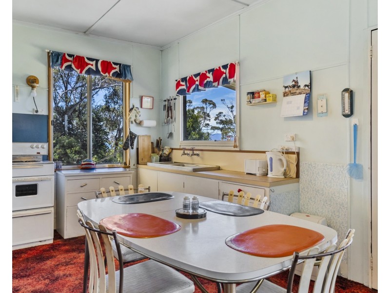 24 Susans Bay Road, Primrose Sands TAS 7173