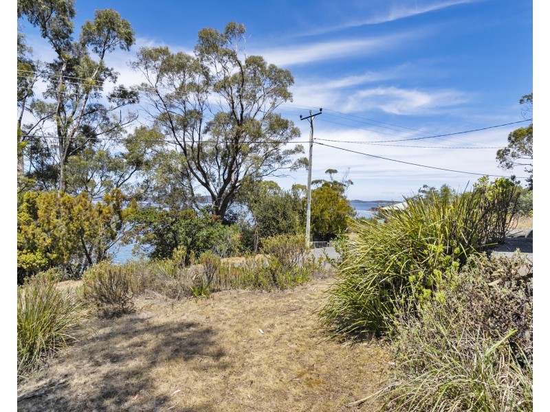 24 Susans Bay Road, Primrose Sands TAS 7173
