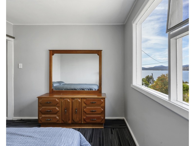 54 Bay Road, Boomer Bay TAS 7177