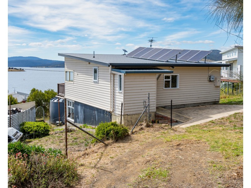 54 Bay Road, Boomer Bay TAS 7177