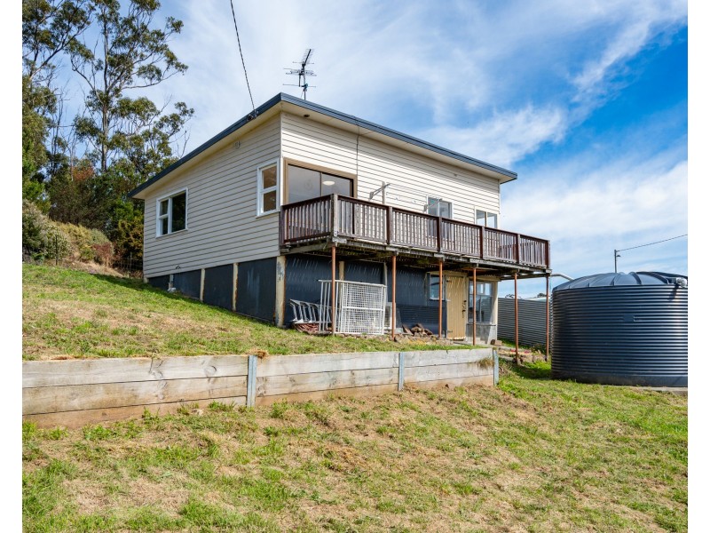 54 Bay Road, Boomer Bay TAS 7177