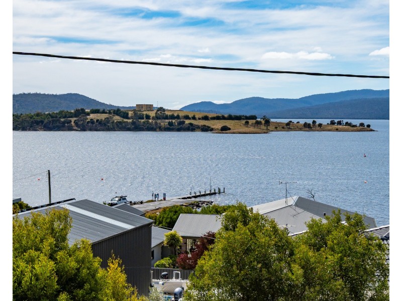 54 Bay Road, Boomer Bay TAS 7177