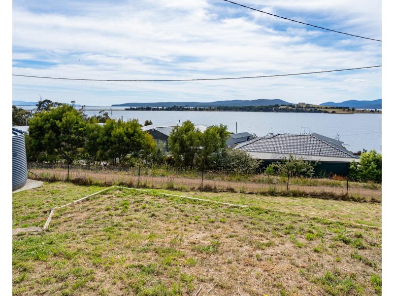 54 Bay Road, Boomer Bay TAS 7177