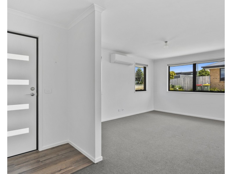 1B Raynors Road, Midway Point TAS 7171
