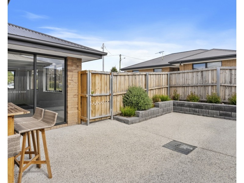 1B Raynors Road, Midway Point TAS 7171