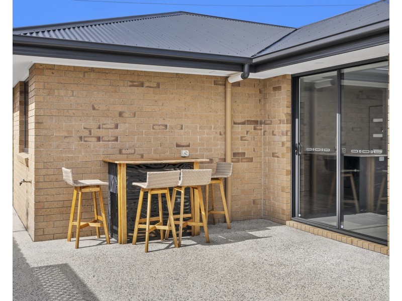 1B Raynors Road, Midway Point TAS 7171
