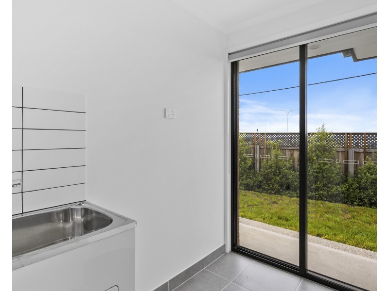 1B Raynors Road, Midway Point TAS 7171