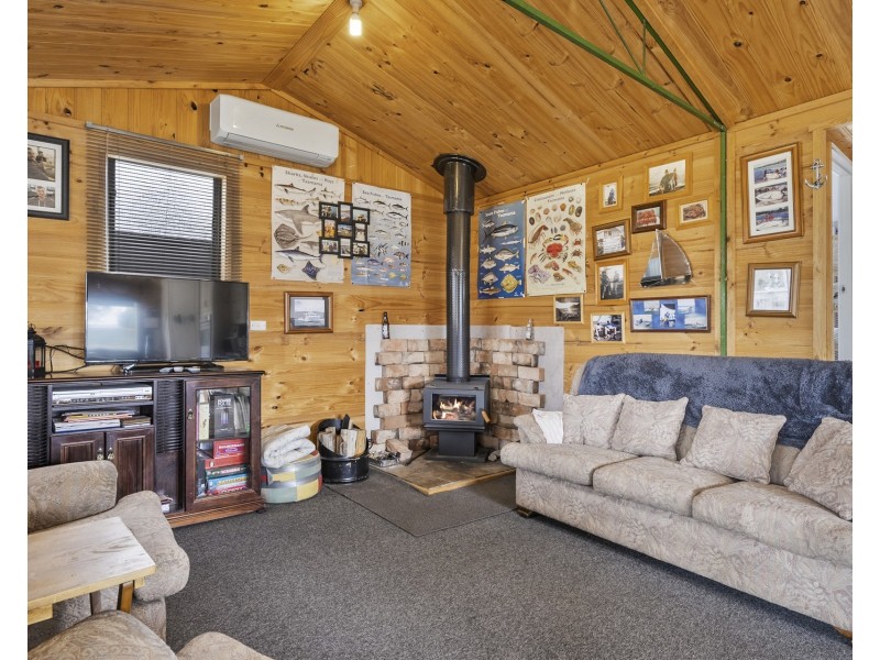 15 Cliffords Road, Saltwater River TAS 7186