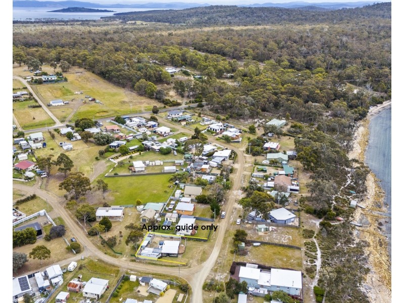 15 Cliffords Road, Saltwater River TAS 7186