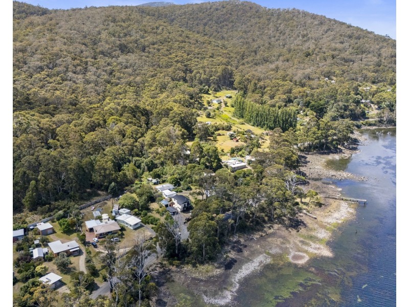 104 Old Jetty Road, Eaglehawk Neck TAS 7179