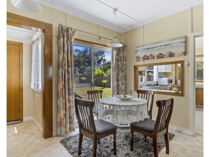 7 Second Avenue, Dodges Ferry TAS 7173