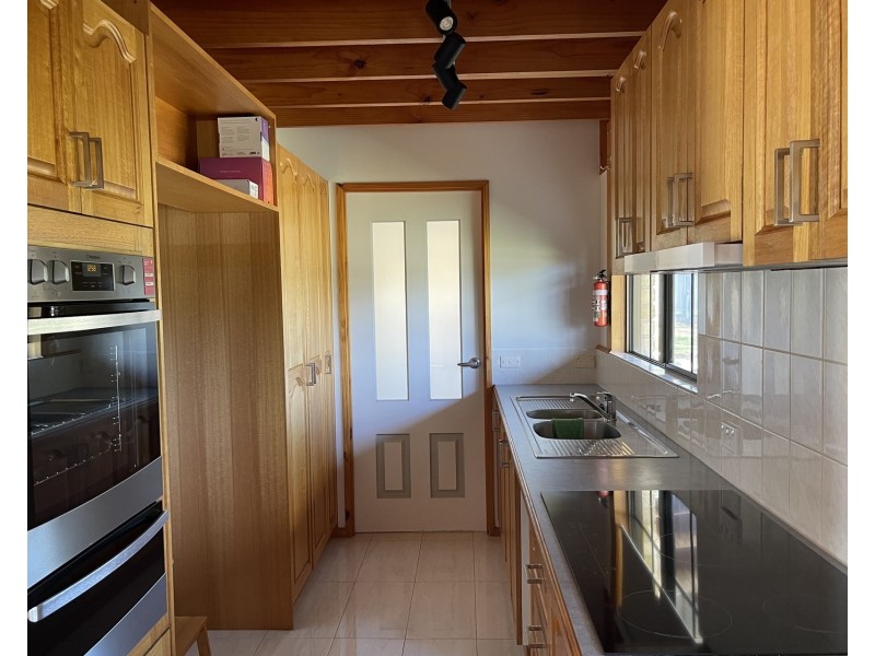 15 Roberts Street, Triabunna TAS 7190