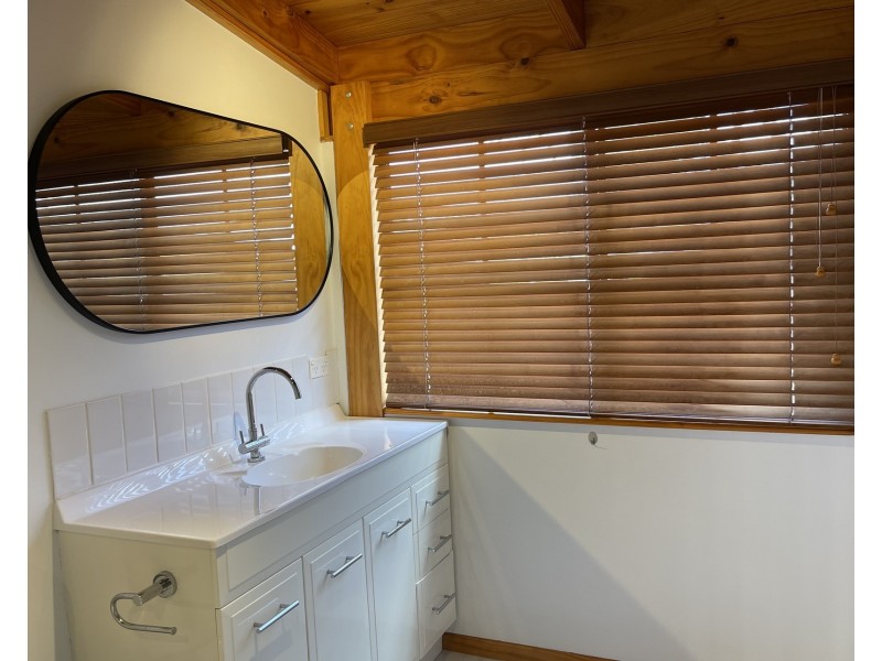 15 Roberts Street, Triabunna TAS 7190