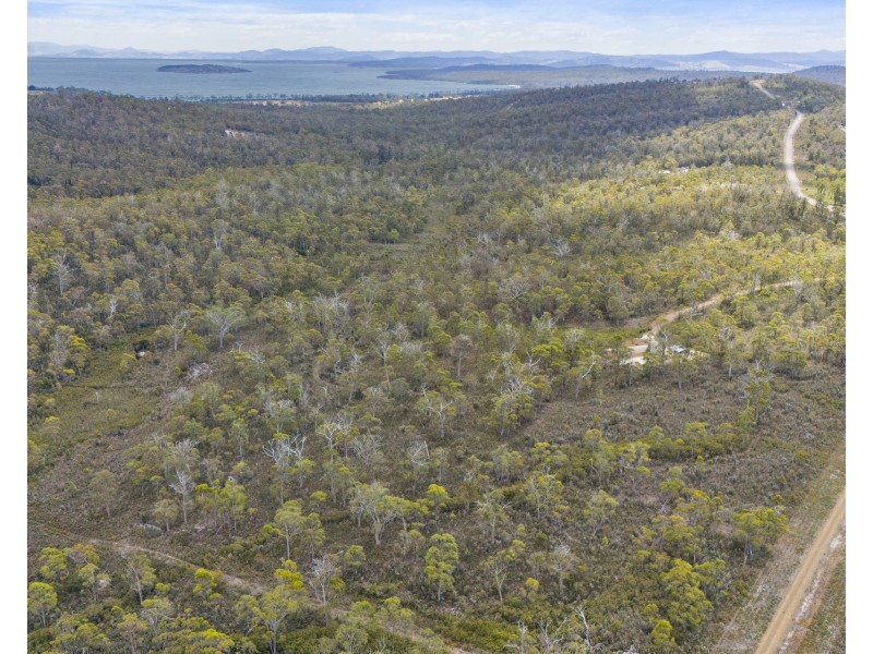 342 Heathy Hill Drive, Saltwater River TAS 7186