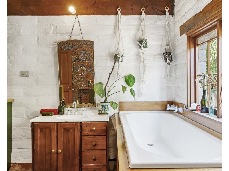 5629 Arthur Highway, Eaglehawk Neck TAS 7179