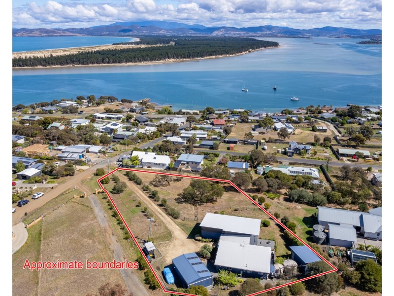 12 Mary Street, Lewisham TAS 7173
