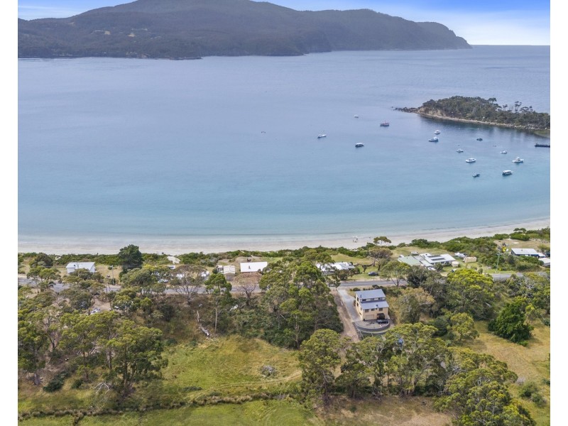 4 Blowhole Road, Eaglehawk Neck TAS 7179