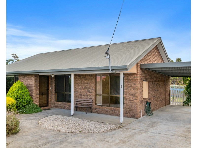 6 Sandy Point Avenue, Dodges Ferry TAS 7173