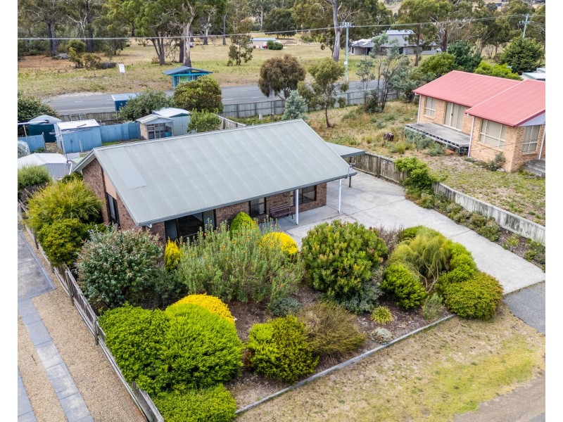 6 Sandy Point Avenue, Dodges Ferry TAS 7173