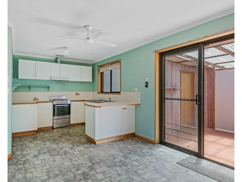 6 Sandy Point Avenue, Dodges Ferry TAS 7173