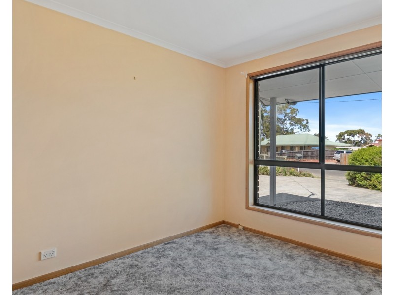 6 Sandy Point Avenue, Dodges Ferry TAS 7173