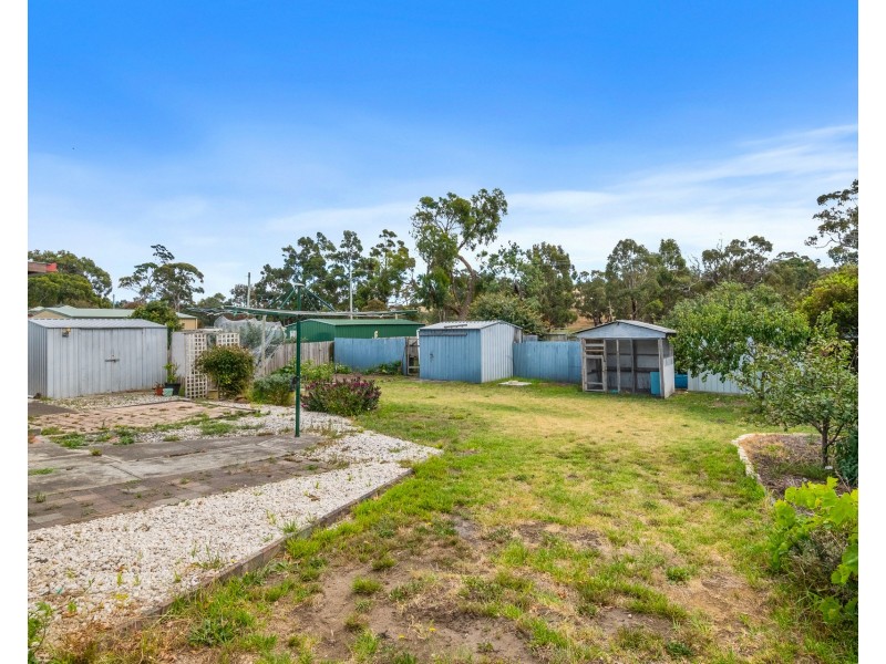 6 Sandy Point Avenue, Dodges Ferry TAS 7173