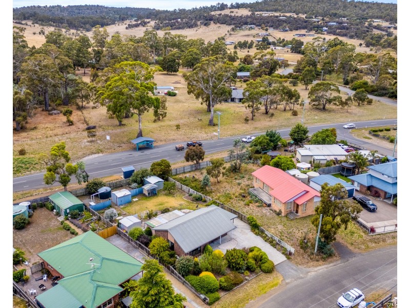 6 Sandy Point Avenue, Dodges Ferry TAS 7173