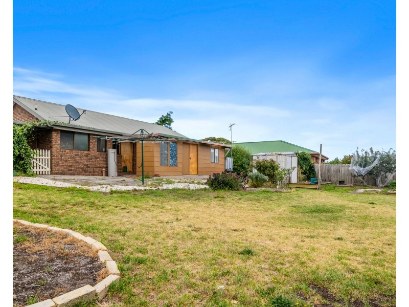 6 Sandy Point Avenue, Dodges Ferry TAS 7173