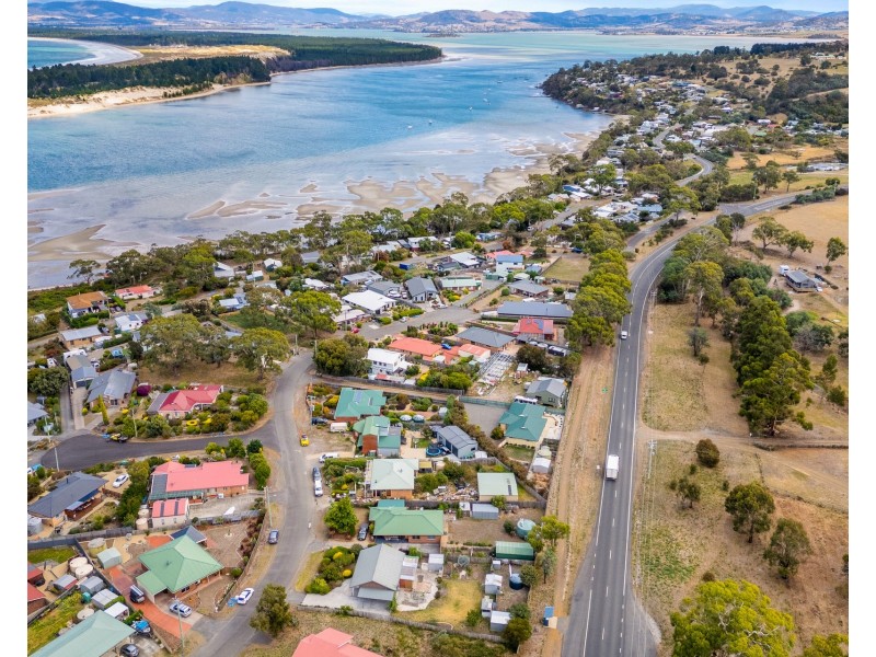6 Sandy Point Avenue, Dodges Ferry TAS 7173