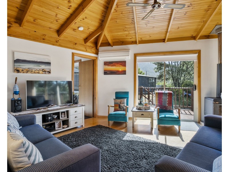 35 Tasmans Arch Road, Eaglehawk Neck TAS 7179