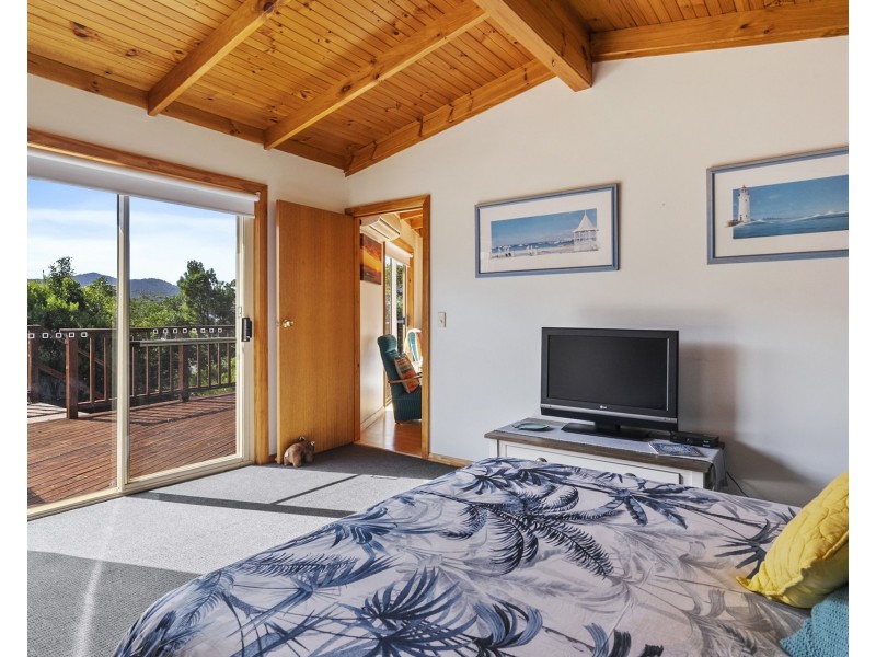 35 Tasmans Arch Road, Eaglehawk Neck TAS 7179